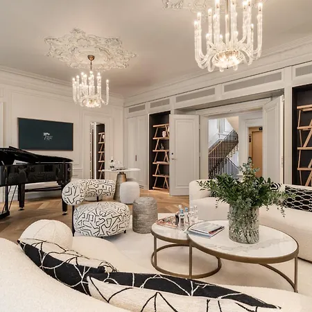 Petit Bois - Adults From 14 バラトンフレド