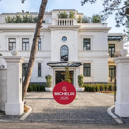 Hotel Petit Bois - Adults From 14 5*