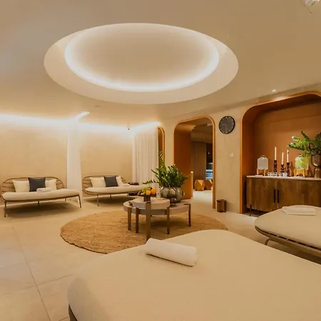 Petit Bois - Adults From 14 فندق