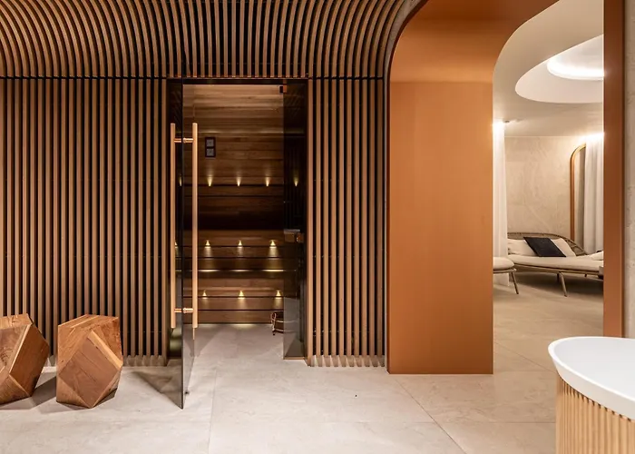 ホテル Petit Bois - Adults From 14 バラトンフレド