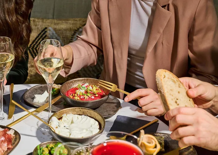 Petit Bois - Adults From 14 バラトンフレド