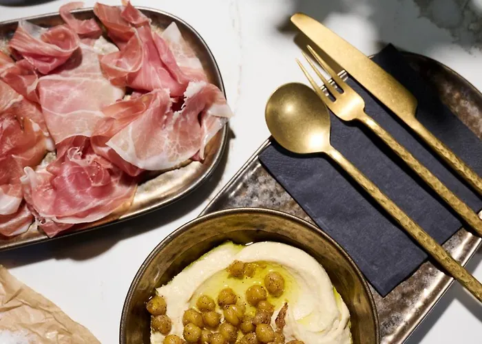 Petit Bois - Adults From 14 ホテル バラトンフレド