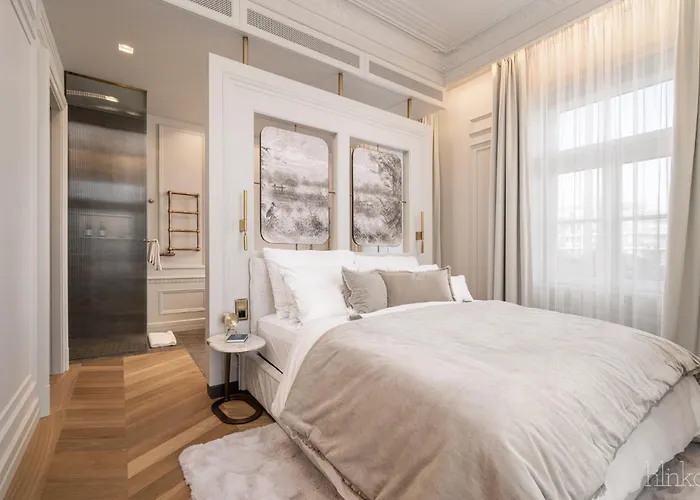 Petit Bois - Adults From 14 ホテル バラトンフレド