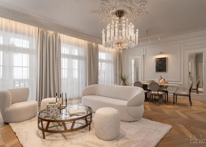 ホテル Petit Bois - Adults From 14 バラトンフレド