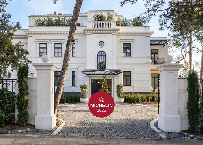 ホテル Petit Bois - Adults From 14 5*